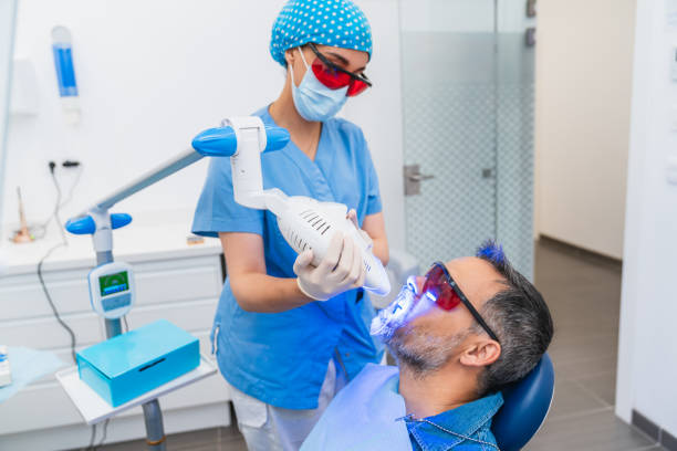 Best Cracked Tooth Emergency Dentist  in Lowell, MI